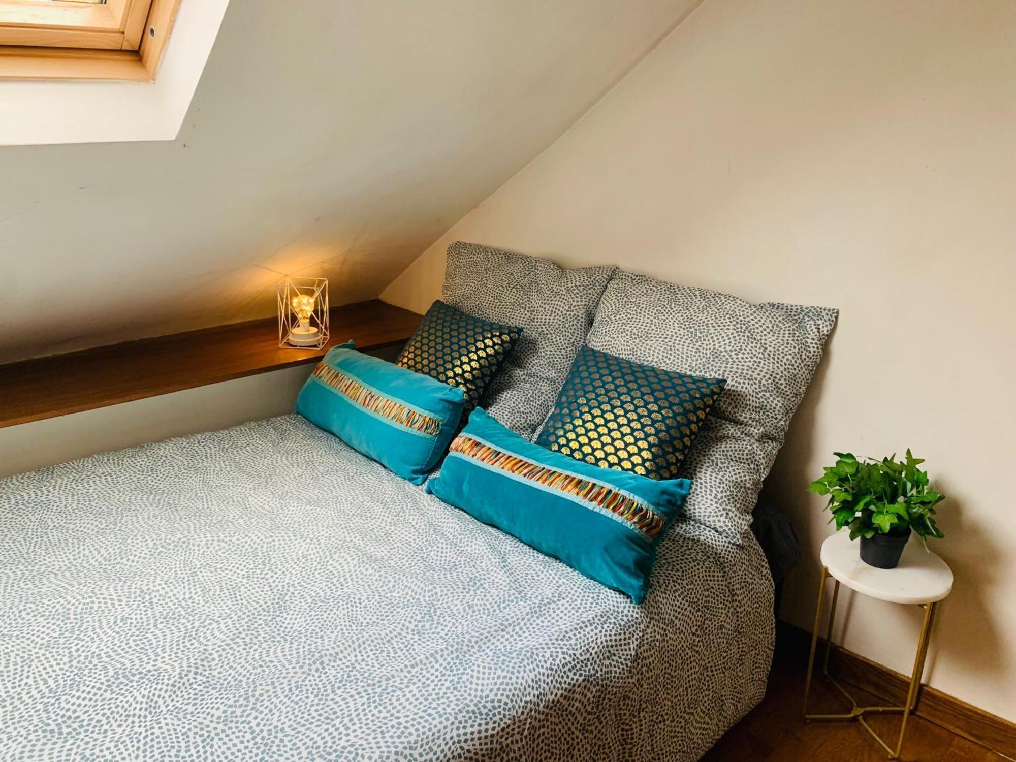 Cosy Studio Design With Modern Bathroom Vaureal Kültér fotó